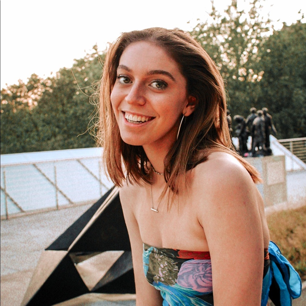 Meet your Posher, Emily